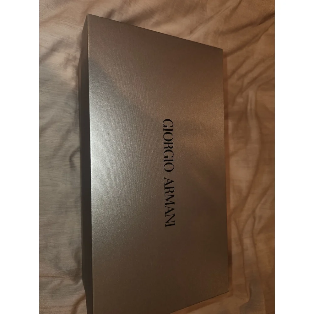 Giorgio Armani Flat Leather Sandals - New With Box - Picture 11 of 16